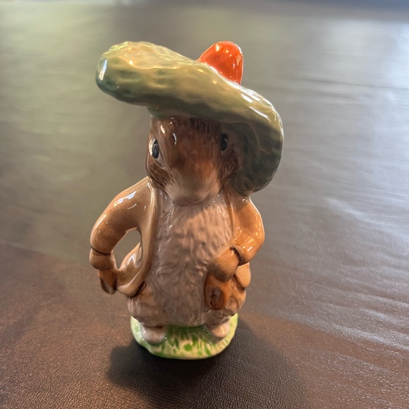 Beatrix Potter “Benjamin Bunny” - Picture 1 of 4